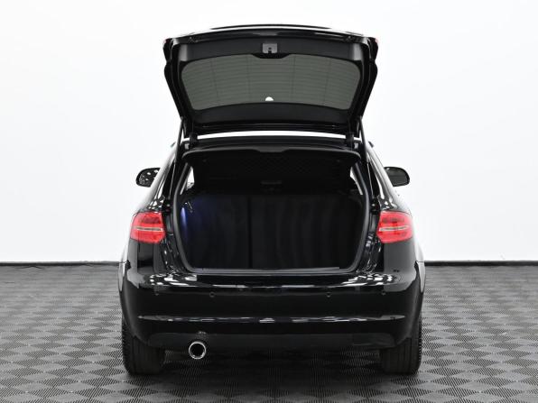 Audi A3 II (8P) Рестайлинг 2 с пробегом 2010 года, цена 849 000 рублей, 167000 км, хэтчбек, Автокод Объявления