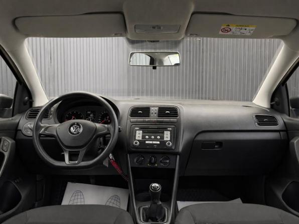 Volkswagen Polo V Рестайлинг с пробегом 2015 года, цена 937 000 рублей, 109373 км, седан, Автокод Объявления