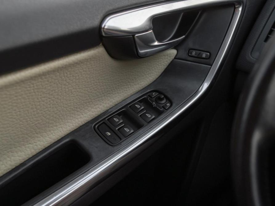 Volvo XC60 I Санкт-Петербург  - изображение 10