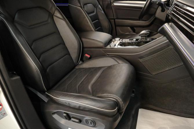 Volkswagen Touareg III с пробегом 2019 года, цена 5 429 000 рублей, 45200 км, внедорожник, Автокод Объявления