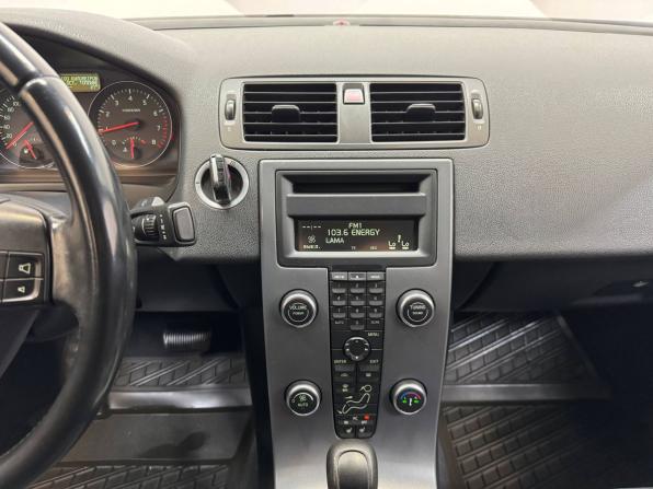 Volvo S40 II Рестайлинг с пробегом 2012 года, цена 950 000 рублей, 192760 км, седан, Автокод Объявления