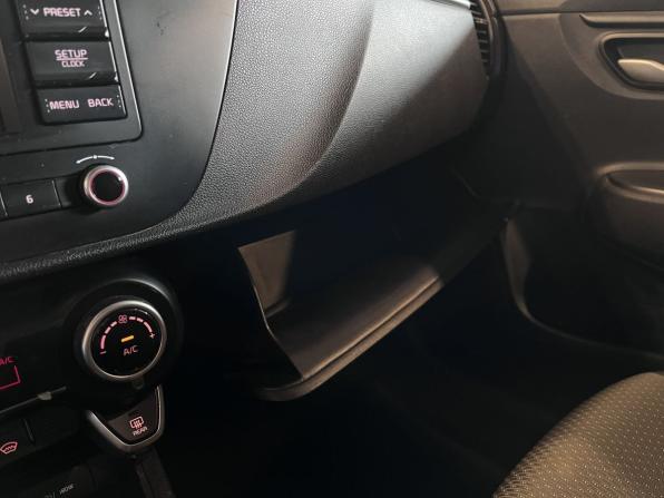 Kia Rio IV Рестайлинг с пробегом 2021 года, цена 1 450 000 рублей, 146514 км, седан, Автокод Объявления