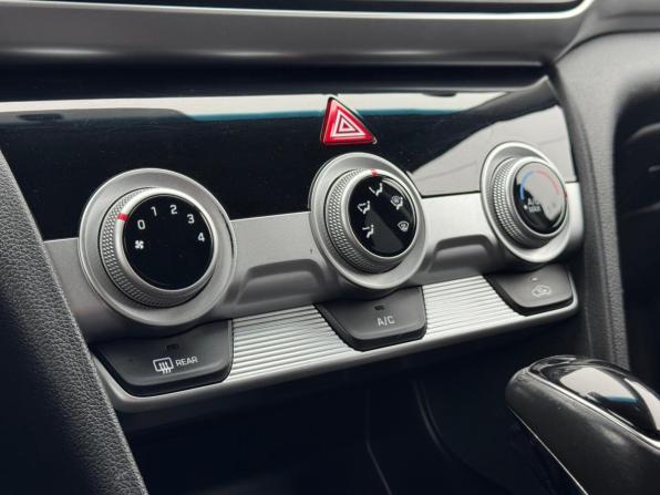 Hyundai Elantra VI (AD) Рестайлинг с пробегом 2019 года, цена 1 720 000 рублей, 95000 км, седан, Автокод Объявления