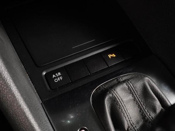 Volkswagen Golf VI с пробегом 2010 года, цена 849 000 рублей, 209952 км, хэтчбек, Автокод Объявления