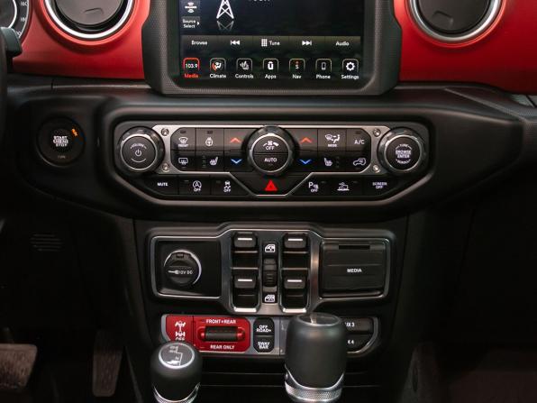 Jeep Gladiator II (JT) с пробегом 2022 года, цена 7 999 000 рублей, 7306 км, offers.body_type.unknown, Автокод Объявления