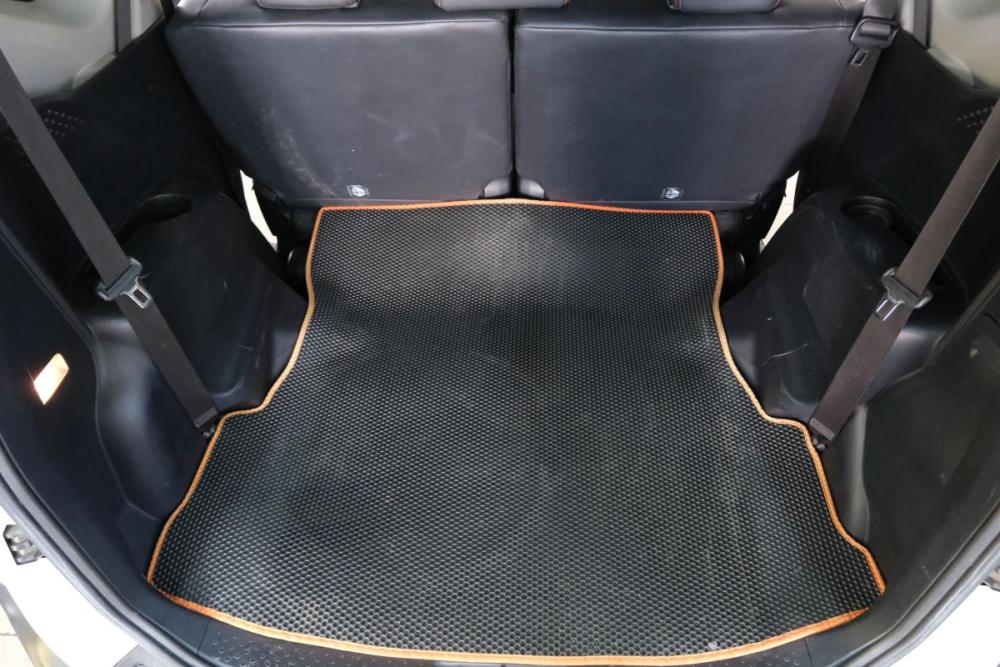 Toyota Sienta II Омск  - изображение 23