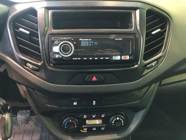 Lada (ВАЗ) Vesta I с пробегом 2017 года, цена 519 000 рублей, 748737 км, седан, Автокод Объявления