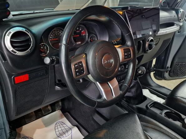 Jeep Wrangler III (JK) с пробегом 2013 года, цена 2 900 000 рублей, 72329 км, внедорожник, Автокод Объявления