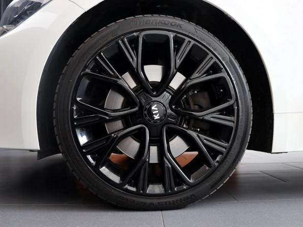 Kia Stinger I с пробегом 2018 года, цена 2 490 000 рублей, 109541 км, лифтбек, Автокод Объявления