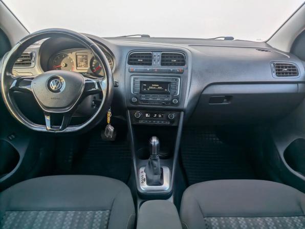 Volkswagen Polo V Рестайлинг с пробегом 2017 года, цена 890 000 рублей, 193811 км, седан, Автокод Объявления