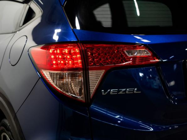 Honda Vezel I с пробегом 2017 года, цена 1 645 000 рублей, 131000 км, внедорожник, Автокод Объявления
