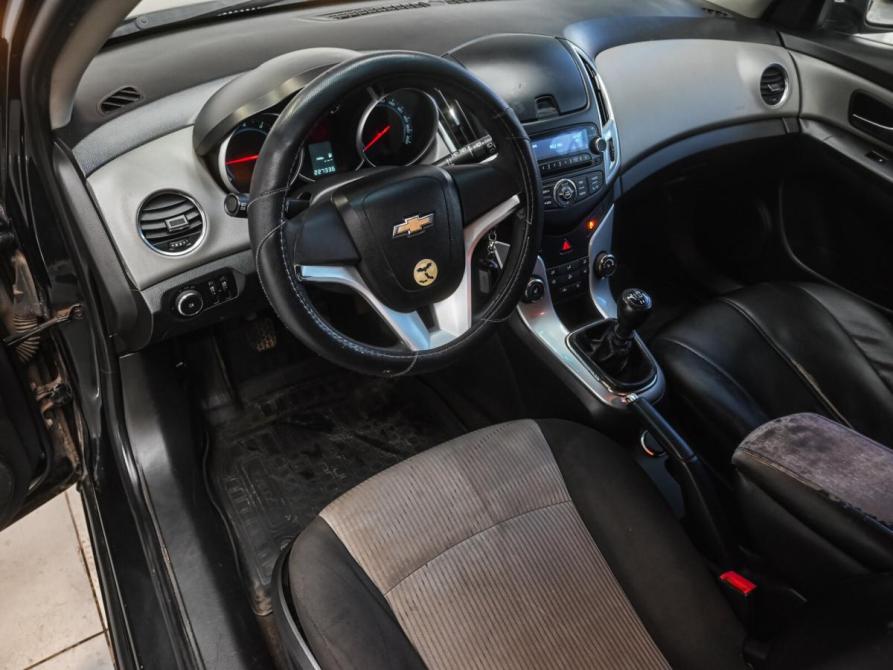 Chevrolet Cruze I Рестайлинг Челябинск  - изображение 11
