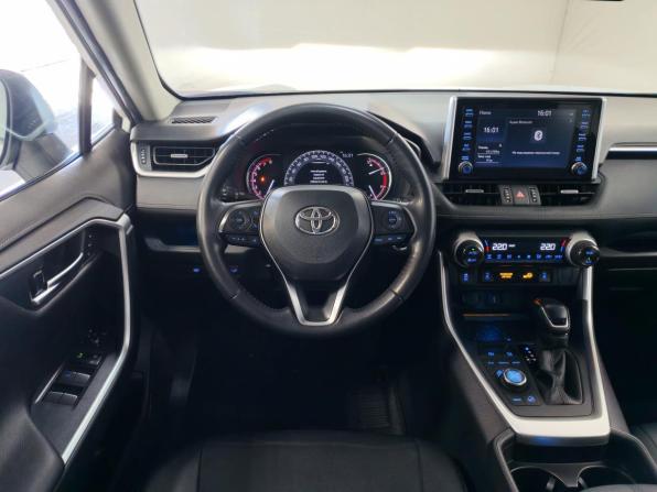 Toyota RAV4 V (XA50) с пробегом 2021 года, цена 3 190 000 рублей, 72628 км, внедорожник, Автокод Объявления