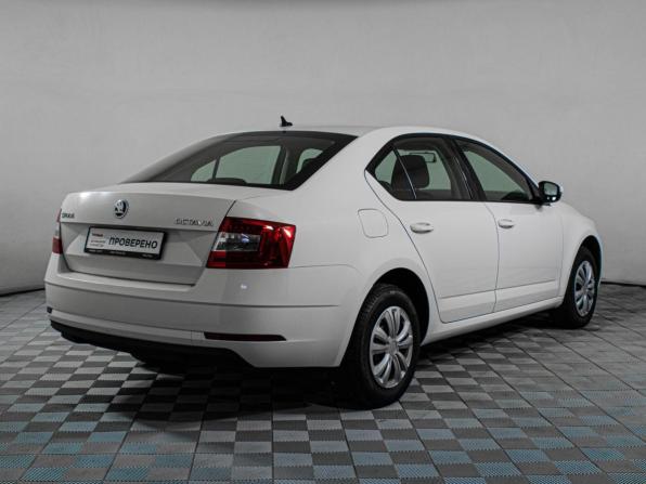 Skoda Octavia III (A7) Рестайлинг с пробегом 2017 года, цена 1 137 000 рублей, 195300 км, лифтбек, Автокод Объявления
