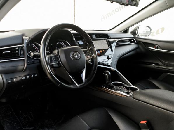 Toyota Camry VIII (XV70) с пробегом 2019 года, цена 2 695 000 рублей, 112910 км, седан, Автокод Объявления