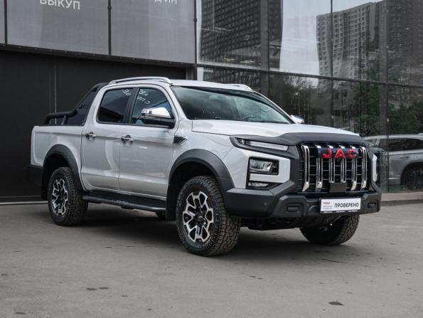 JAC T9 с пробегом 2024 года, цена 3 200 000 рублей, 12740 км, offers.body_type.unknown, Автокод Объявления
