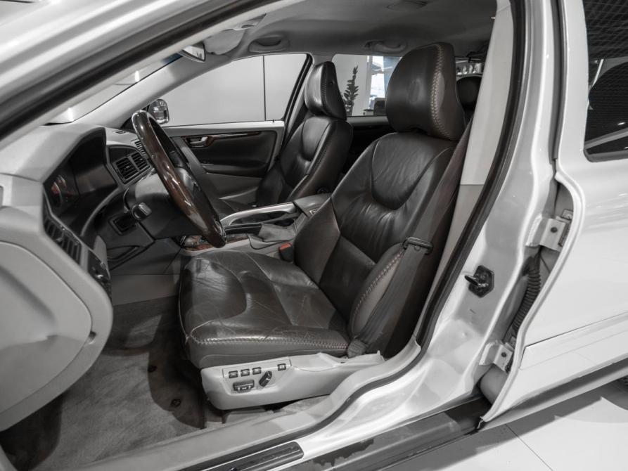 Volvo XC70 I Рестайлинг Москва  - изображение 9