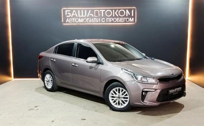 Kia Rio IV с пробегом 2018 года, цена 1 350 000 рублей, 139900 км, седан, Автокод Объявления
