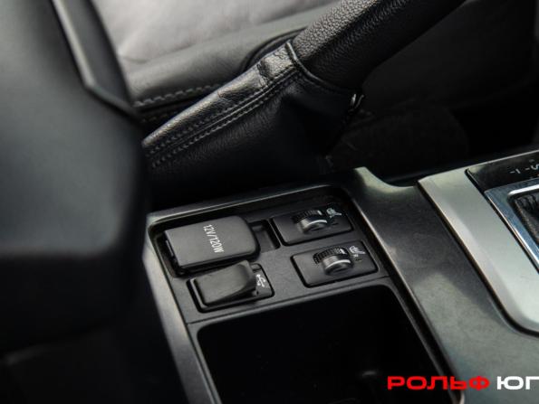 Toyota Land Cruiser Prado 150 Series Рестайлинг 1 с пробегом 2015 года, цена 2 999 000 рублей, 195961 км, внедорожник, Автокод Объявления
