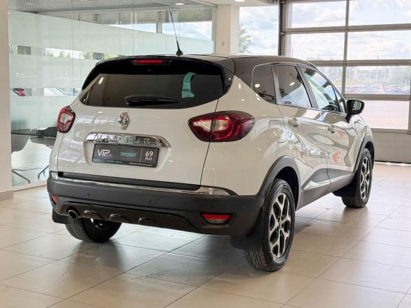 Renault Kaptur I с пробегом 2018 года, цена 1 785 000 рублей, 104883 км, внедорожник, Автокод Объявления