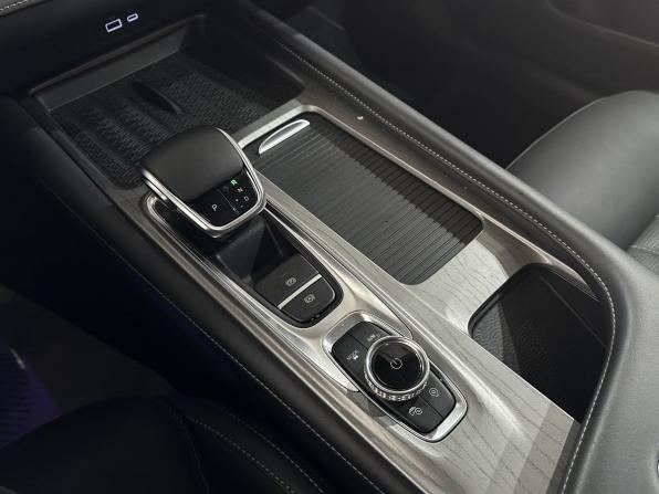 Chery Arrizo 8 с пробегом 2023 года, цена 1 970 000 рублей, 31008 км, седан, Автокод Объявления