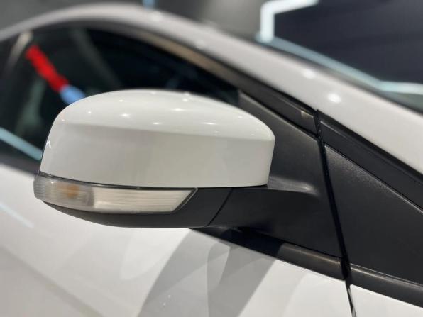 Ford Focus III Рестайлинг с пробегом 2016 года, цена 916 000 рублей, 130000 км, седан, Автокод Объявления