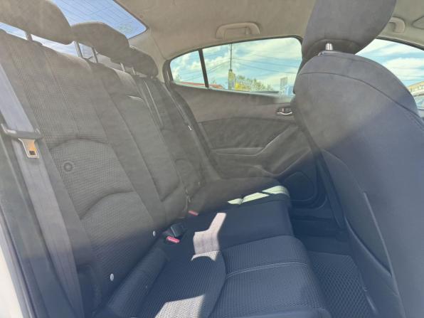 Mazda 3 III (BM) Рестайлинг с пробегом 2016 года, цена 1 159 000 рублей, 229569 км, седан, Автокод Объявления