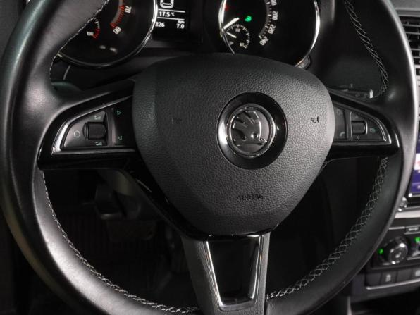 Skoda Yeti I Рестайлинг с пробегом 2017 года, цена 1 699 000 рублей, 185826 км, внедорожник, Автокод Объявления