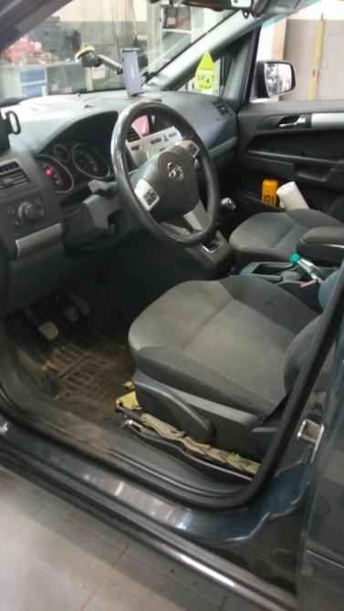 Opel Zafira B Рестайлинг Санкт-Петербург  - изображение 5