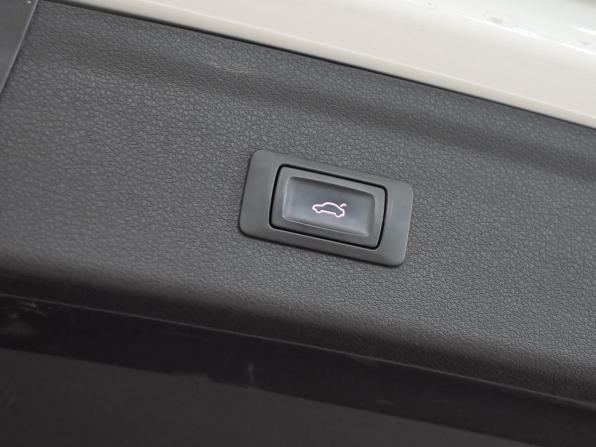 Audi Q3 I (8U) Рестайлинг с пробегом 2015 года, цена 1 700 000 рублей, 167663 км, внедорожник, Автокод Объявления