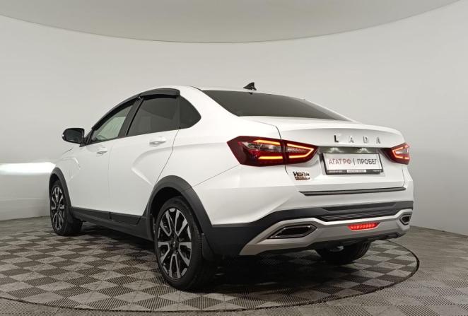 Lada (ВАЗ) Vesta I Рестайлинг (NG) с пробегом 2024 года, цена 1 340 000 рублей, 36760 км, седан, Автокод Объявления