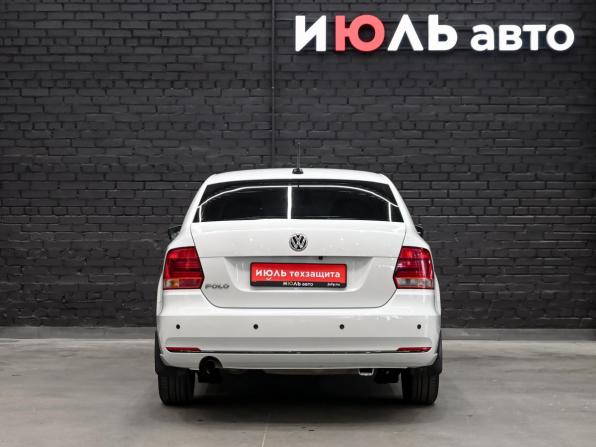 Volkswagen Polo V Рестайлинг с пробегом 2018 года, цена 1 300 000 рублей, 93310 км, седан, Автокод Объявления