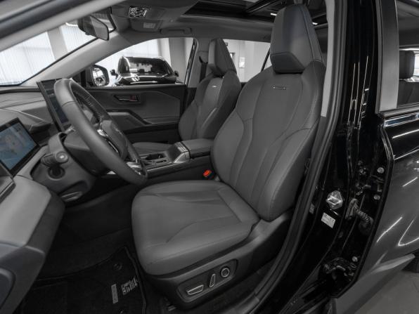 Toyota RAV4 VI (XA60) с пробегом 2026 года, цена 4 300 000 рублей, 28 км, внедорожник, Автокод Объявления