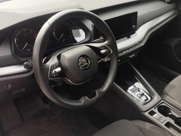 Skoda Octavia IV (A8) с пробегом 2021 года, цена 2 479 000 рублей, 43199 км, лифтбек, Автокод Объявления