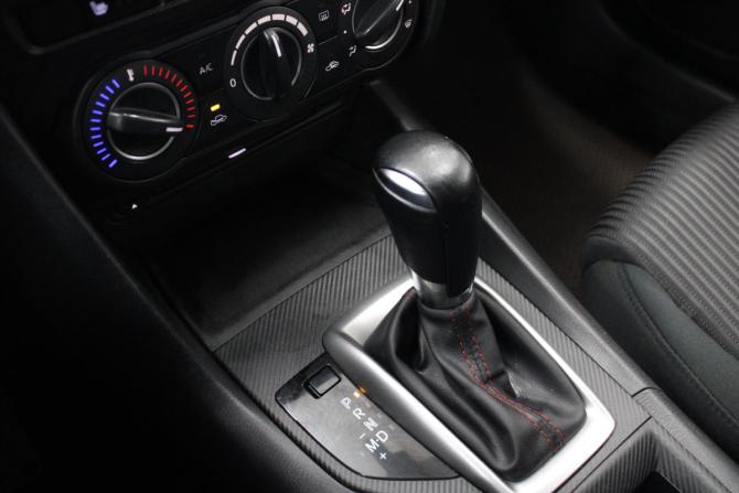 Mazda 3 III (BM) с пробегом 2013 года, цена 1 348 000 рублей, 107000 км, хэтчбек, Автокод Объявления