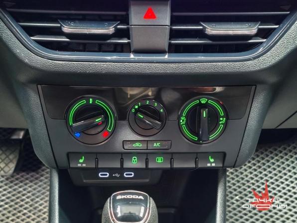 Skoda Rapid II с пробегом 2021 года, цена 1 428 000 рублей, 145000 км, лифтбек, Автокод Объявления