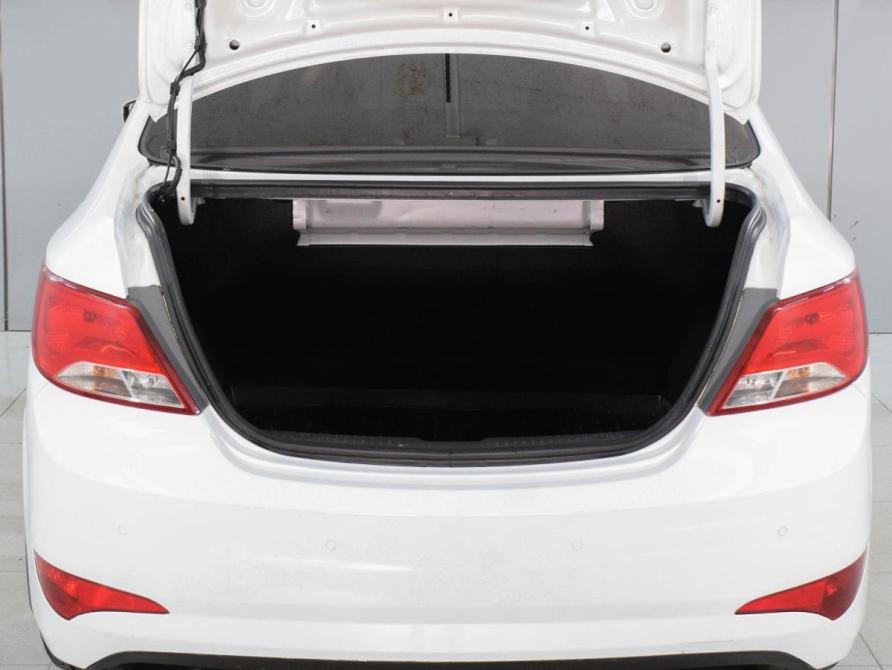 Hyundai Solaris I Рестайлинг Ростов-на-Дону  - изображение 17
