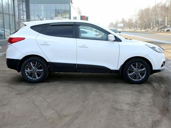 Hyundai ix35 I Рестайлинг с пробегом 2015 года, цена 955 000 рублей, 311900 км, внедорожник, Автокод Объявления