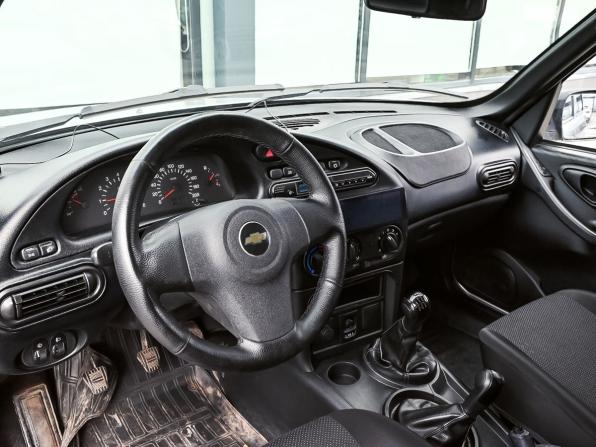Chevrolet Niva I Рестайлинг с пробегом 2015 года, цена 505 000 рублей, 185766 км, внедорожник, Автокод Объявления