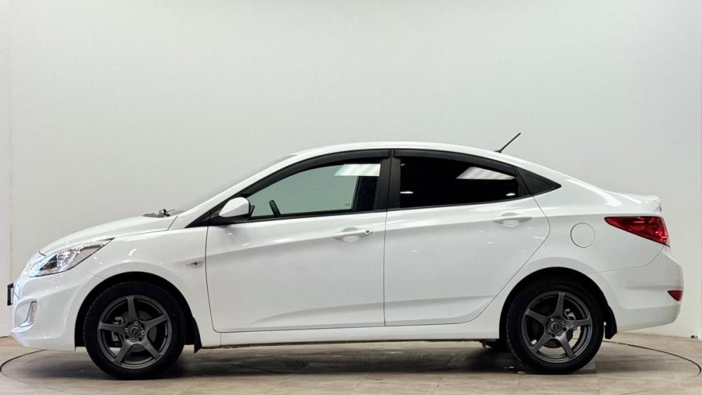 Hyundai Solaris I Киров  - изображение 2