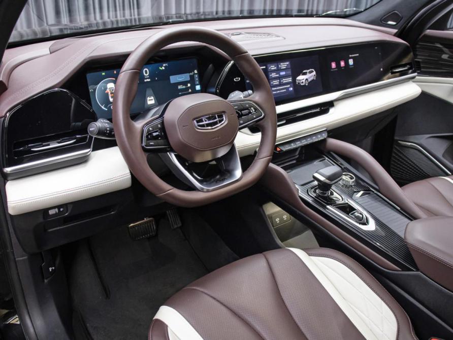Geely Monjaro I Москва  - изображение 13