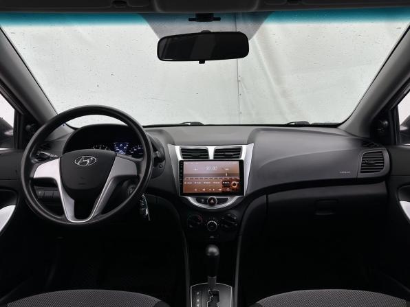 Hyundai Solaris I с пробегом 2013 года, цена 871 000 рублей, 174500 км, седан, Автокод Объявления