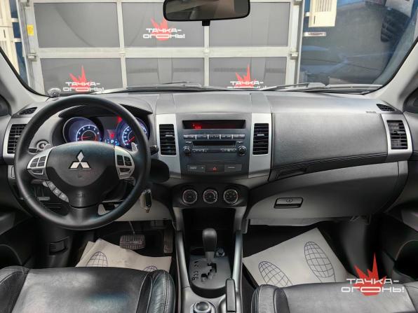 Mitsubishi Outlander II Рестайлинг с пробегом 2011 года, цена 1 198 000 рублей, 209000 км, внедорожник, Автокод Объявления