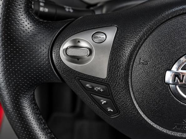 Nissan Juke I с пробегом 2012 года, цена 989 000 рублей, 195566 км, внедорожник, Автокод Объявления
