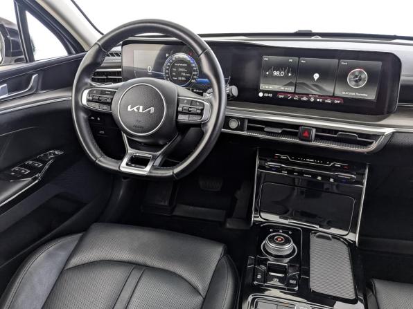 Kia K5 III с пробегом 2022 года, цена 2 905 000 рублей, 72094 км, седан, Автокод Объявления