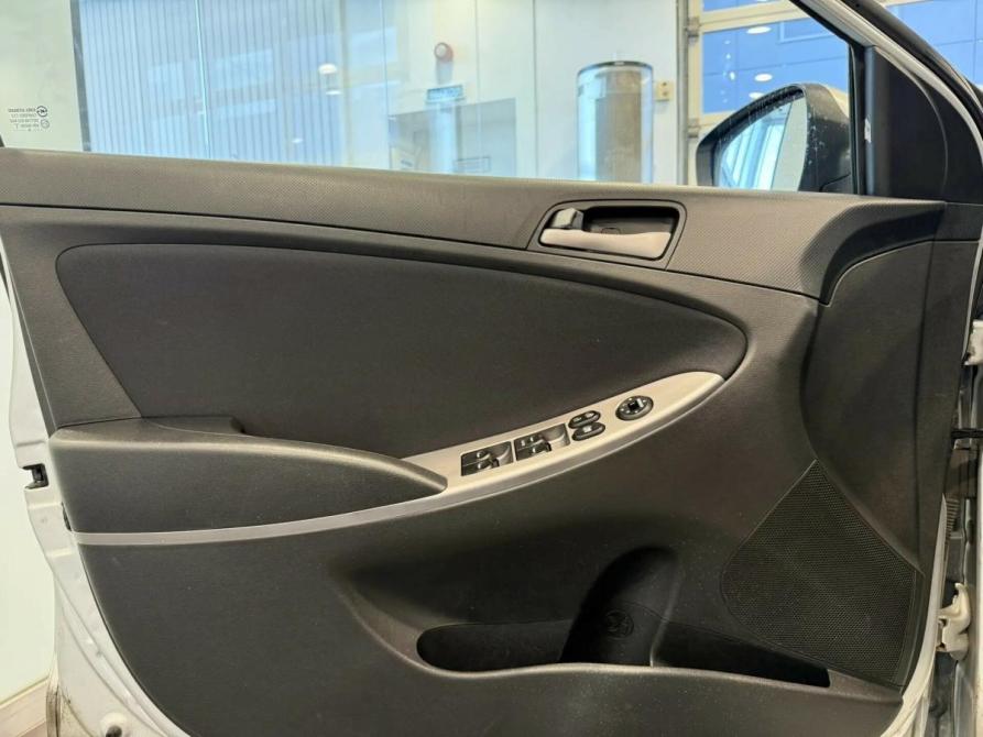 Hyundai Solaris I Рестайлинг Подольск  - изображение 11