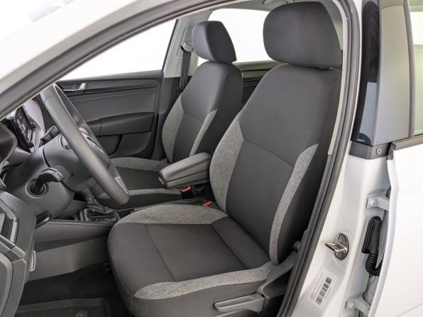 Skoda Rapid II с пробегом 2021 года, цена 1 050 000 рублей, 281341 км, лифтбек, Автокод Объявления