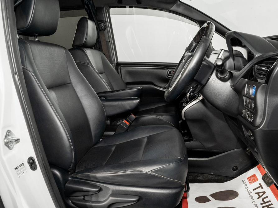 Toyota Esquire I Рестайлинг Иркутск  - изображение 5