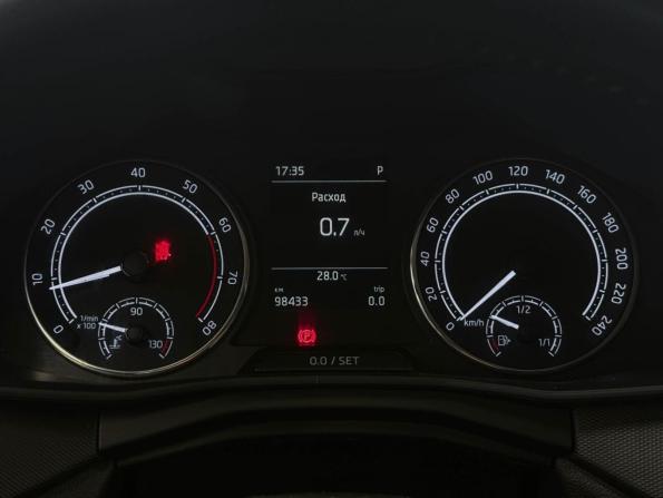 Skoda Rapid II с пробегом 2021 года, цена 1 646 200 рублей, 98433 км, лифтбек, Автокод Объявления