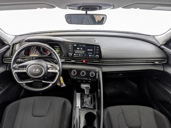 Hyundai Elantra VII (CN7) с пробегом 2022 года, цена 2 010 000 рублей, 69901 км, седан, Автокод Объявления
